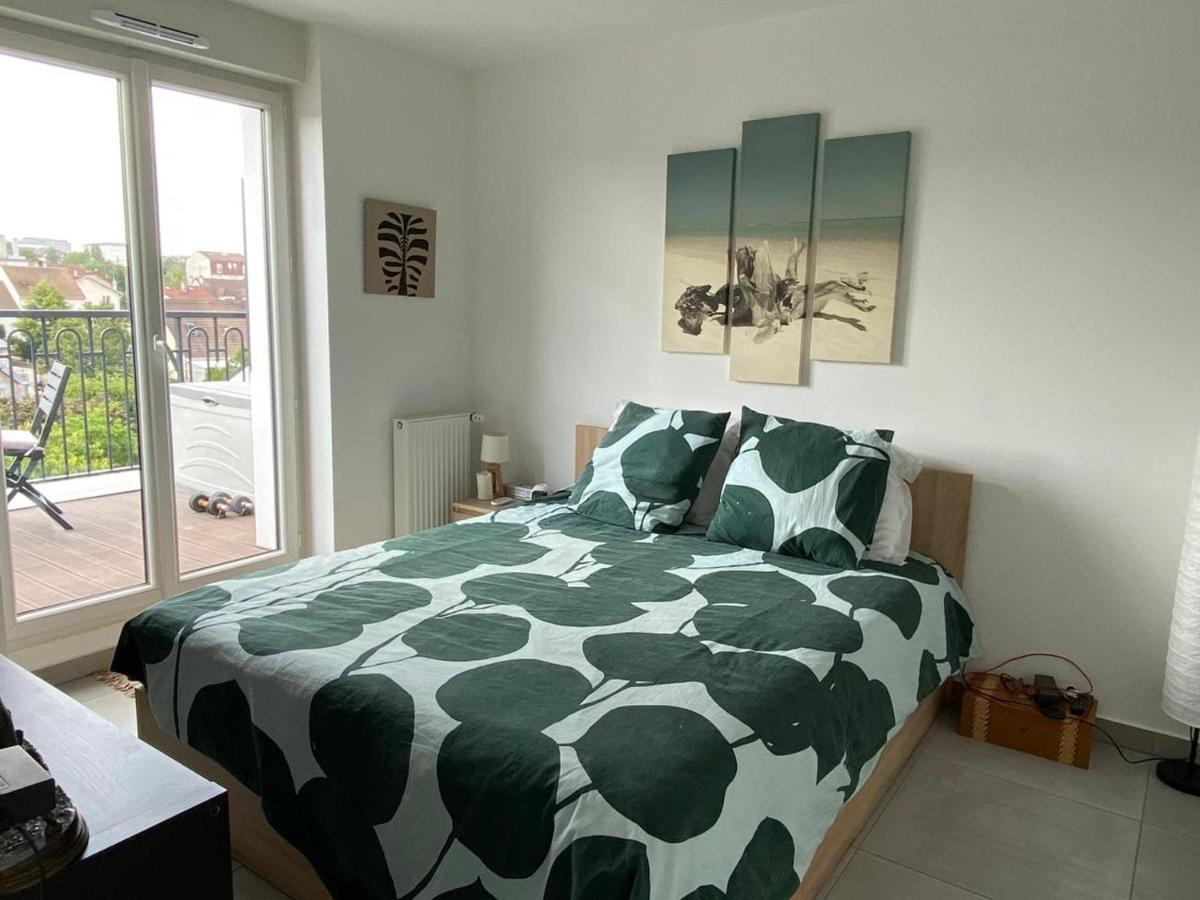 35M2 Neuf, Plein Sud, Dernier Etage Avec Terrasse Apartment Noisy-le-Grand Exterior foto
